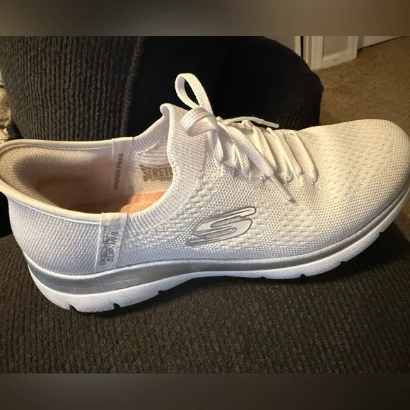 Skechers Summits Slip-Ins Sneakers in White - Picture 3 of 10